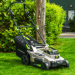 Tondeuse sans fil 37 cm 2×20 V avec bac et mulching