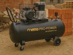 Compresseur d’air 200 L 3000 W 10 bars à courroie sur roues – image 10