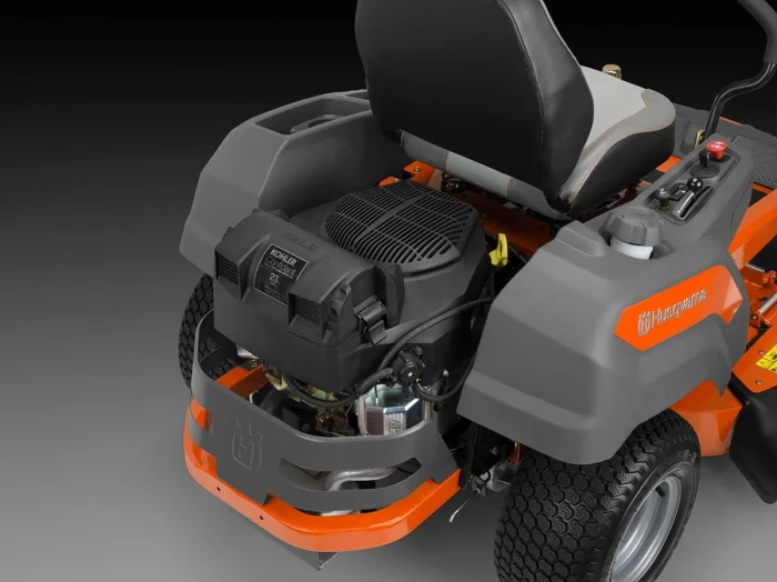 Husqvarna Z242F tondeuse à rayon de braquage zéro 724 cm³