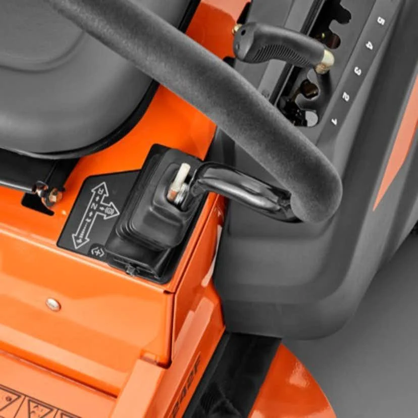 Husqvarna Z242F tondeuse à rayon de braquage zéro 724 cm³