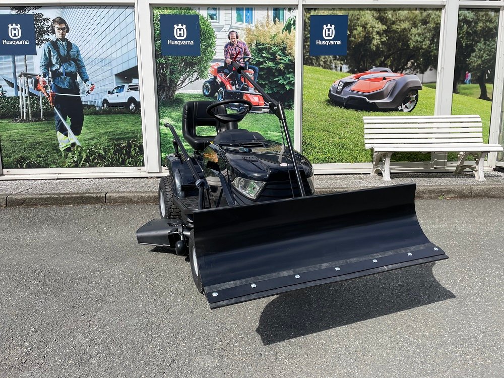 Black Edition Stiga tracteur tondeuse Pro 155/98 SD mit Winterpaket