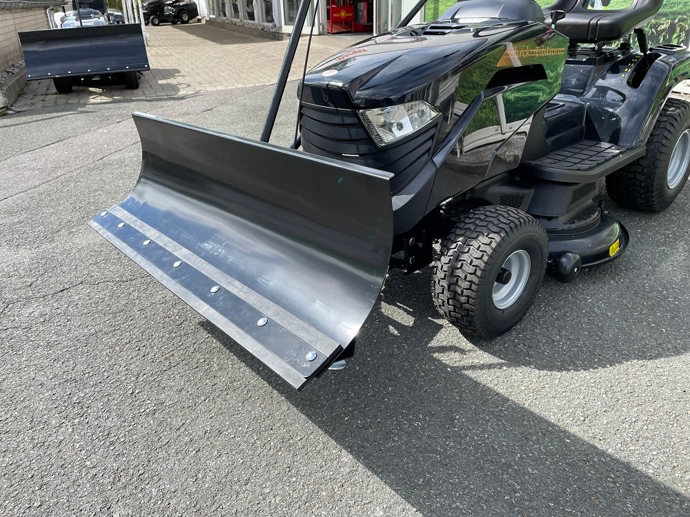 Black Edition Stiga tracteur tondeuse Pro 155/98 SD mit Winterpaket