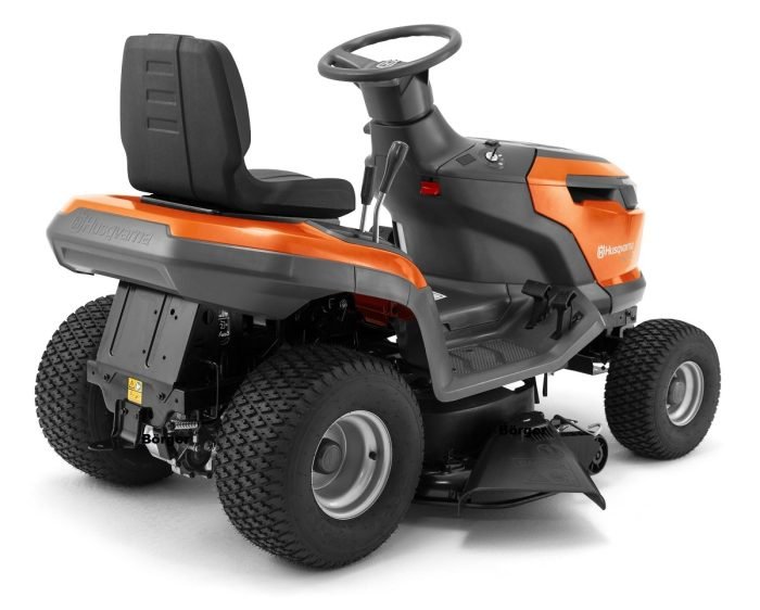 Husqvarna TS 112 tracteur tondeuse avec pack hiver et bac 210 l