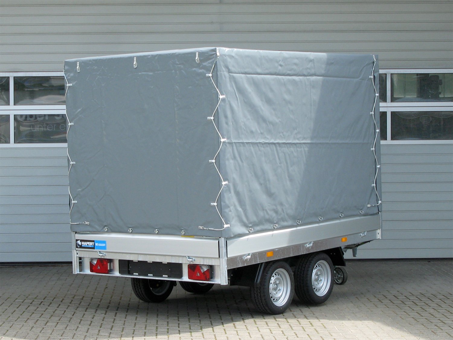 Remorque plateau Hapert Azure H-2 2700 4050 × 2000 mm avec bâche haute 2000 mm