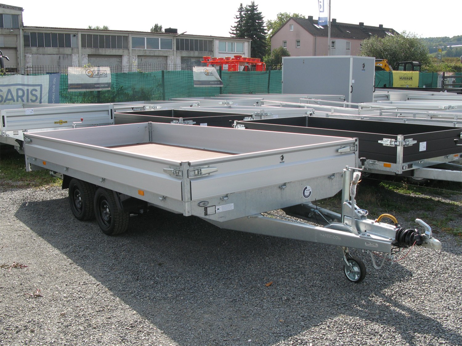 Remorque plateau Hapert Azure H-2 3500 4050 × 2000 mm avec rampes et suspension parabolique