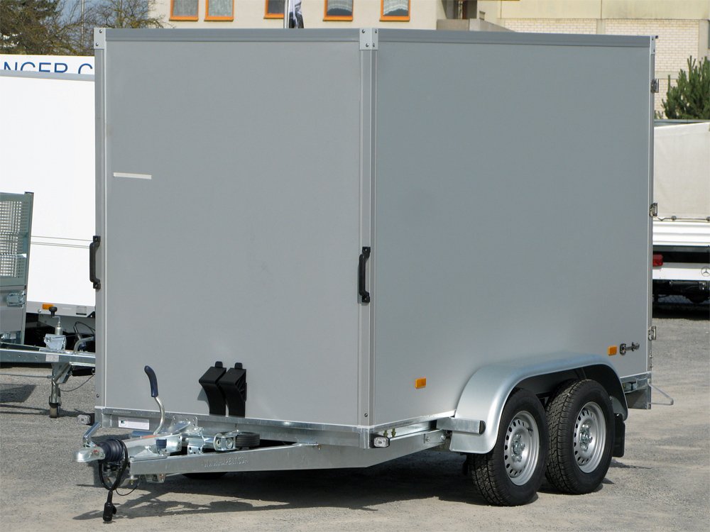Remorque magasin Hapert Sapphire L-2 2000 avec volet de vente latéral