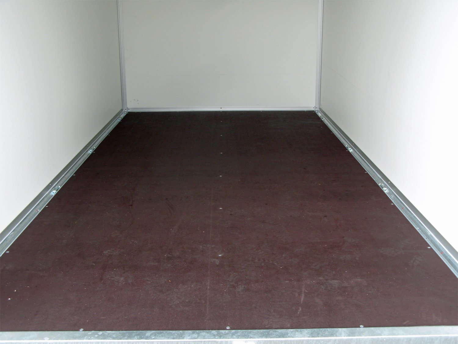 Remorque fourgon Hapert Sapphire H2 2700 en panneaux multiplex