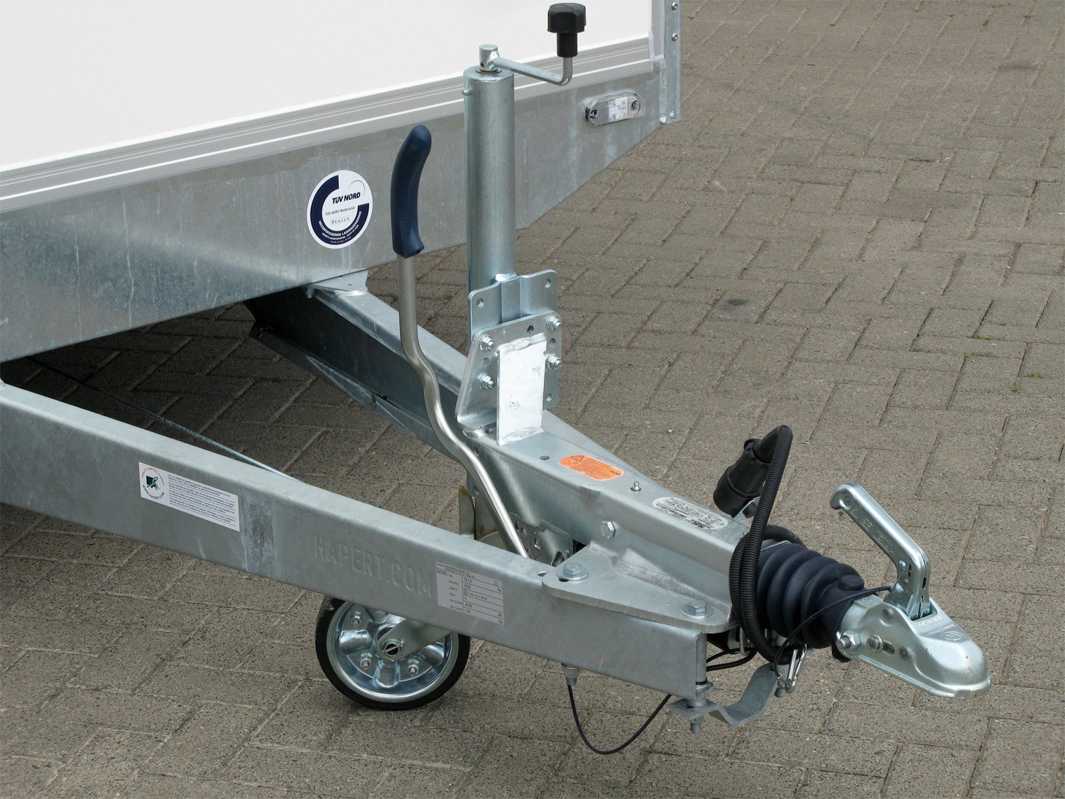 Remorque fourgon Hapert Sapphire H2 2700 en panneaux multiplex