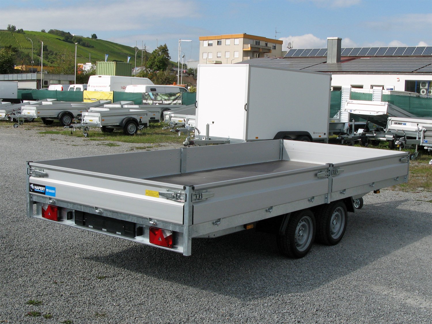 Remorque plateau Hapert Azure H-2 3500 4550 x 2000 à suspension parabolique