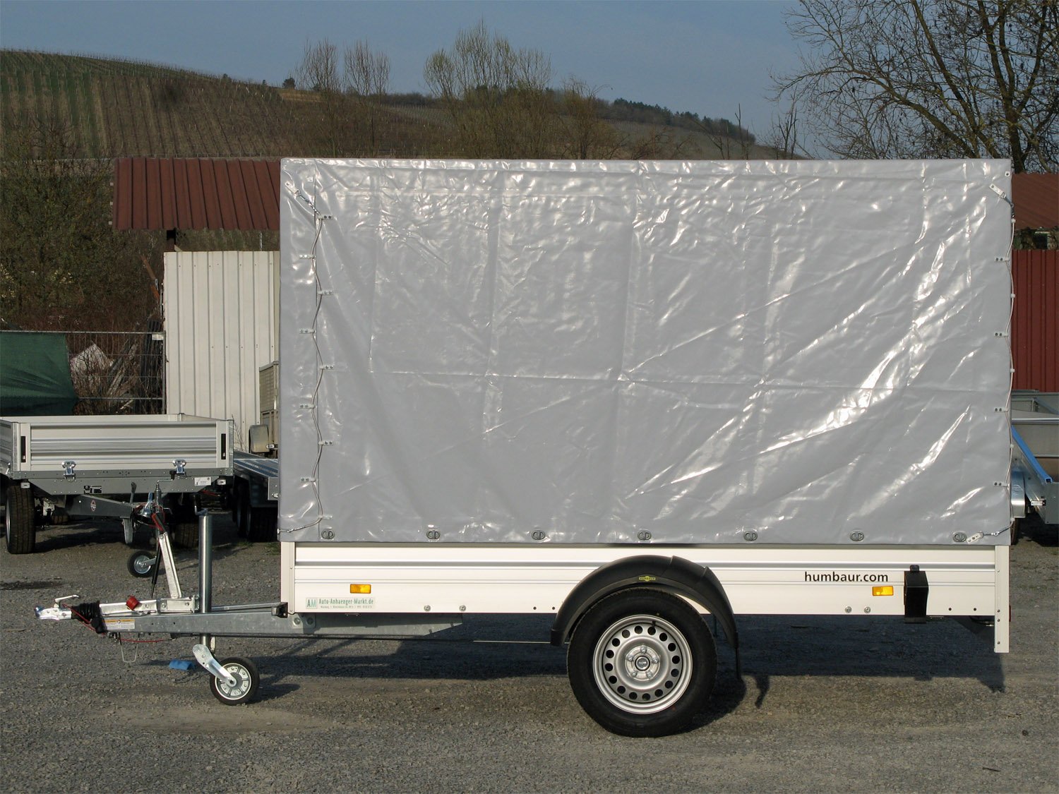 Remorque utilitaire Humbaur HA133015 KV avec bâche haute 1800 mm