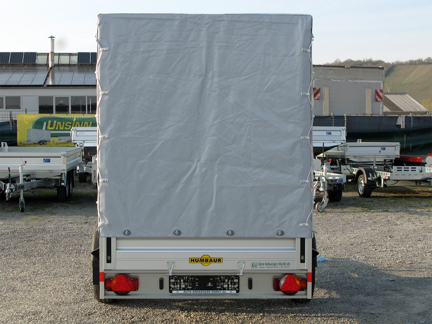 Remorque utilitaire Humbaur HA133015 KV avec bâche haute 1800 mm