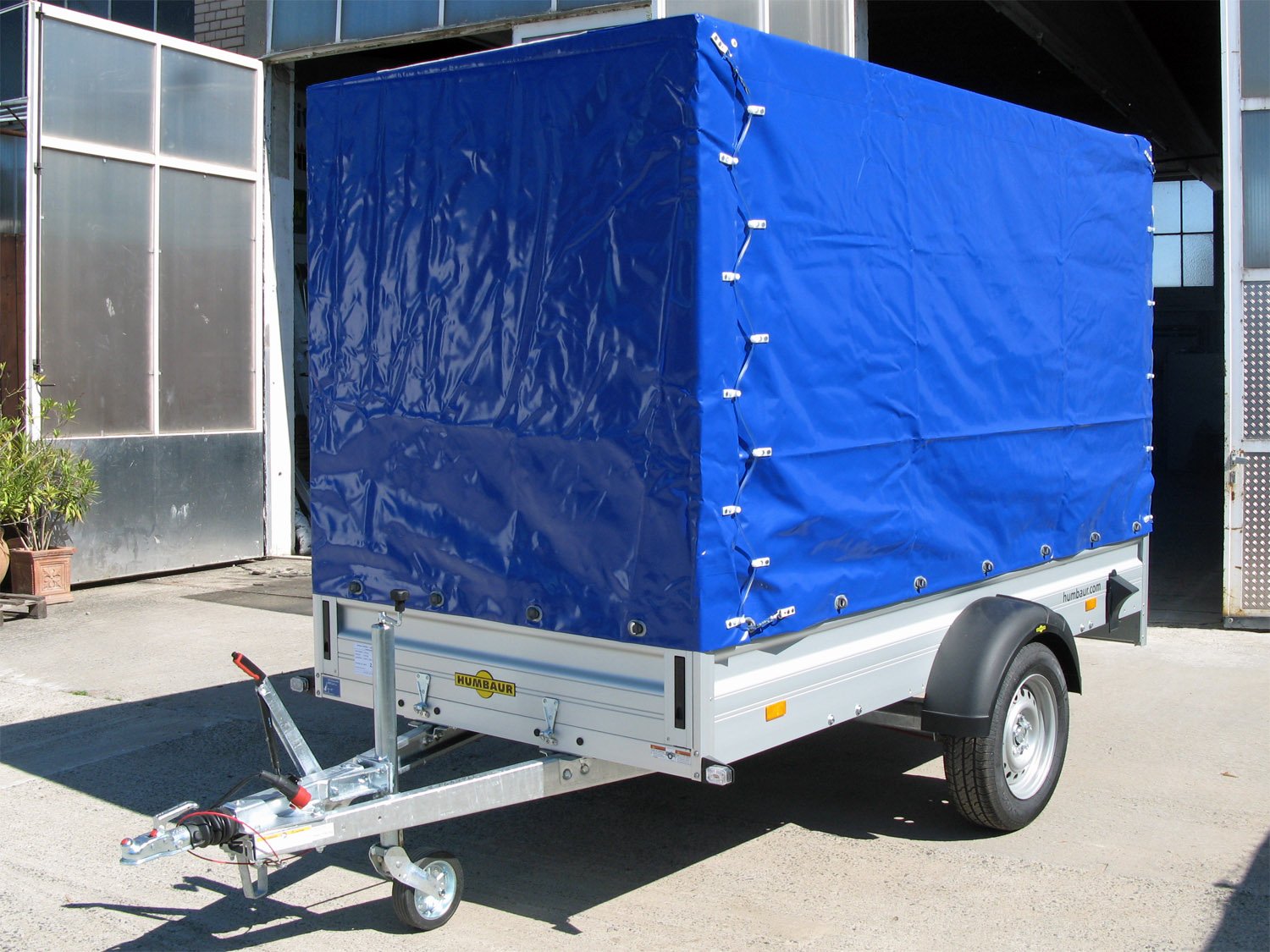 Remorque utilitaire Humbaur HA133015 KV avec bâche haute 1800 mm