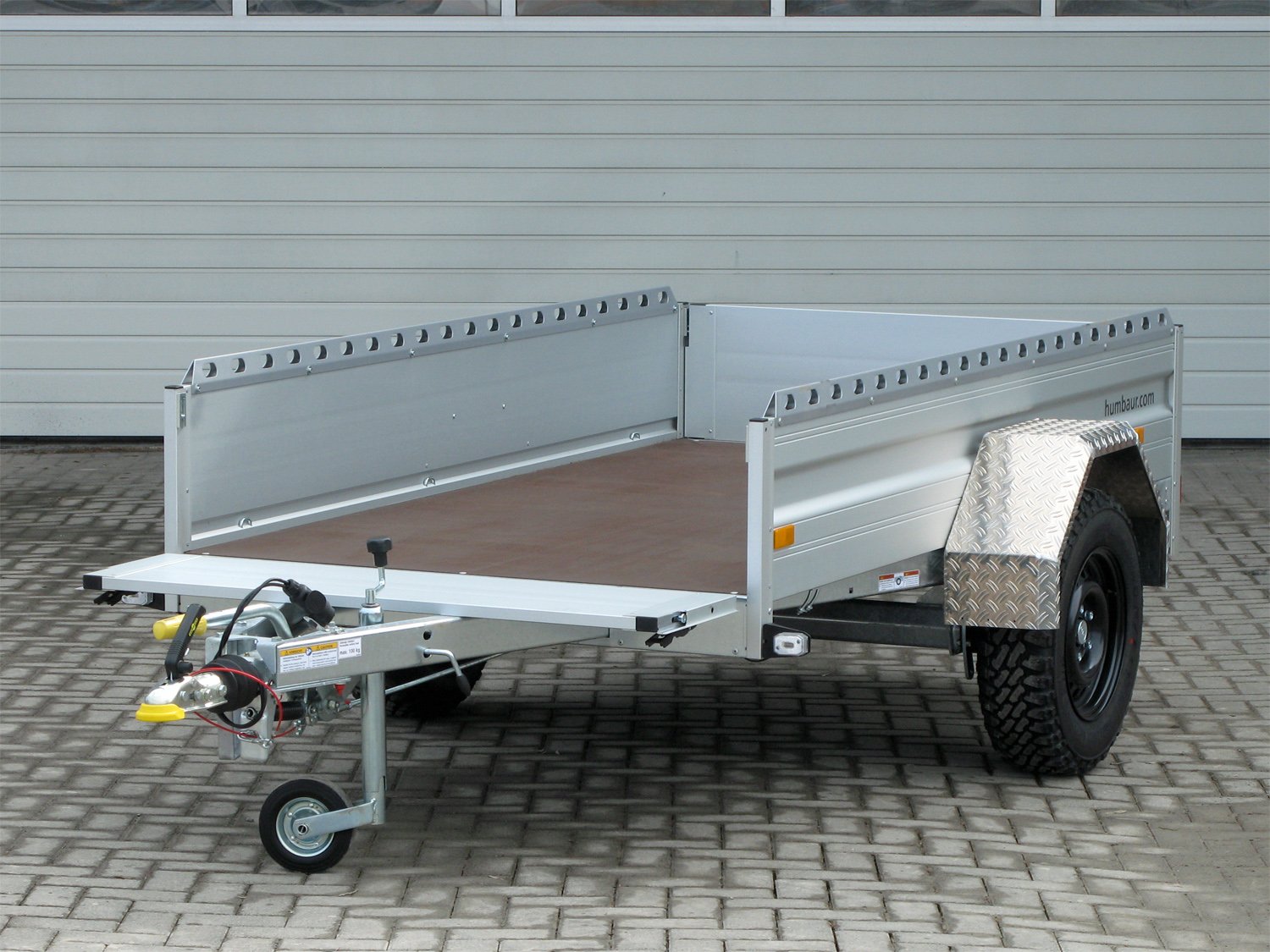 Remorque utilitaire Humbaur HA132513 KV Offroad avec rambarde latérale
