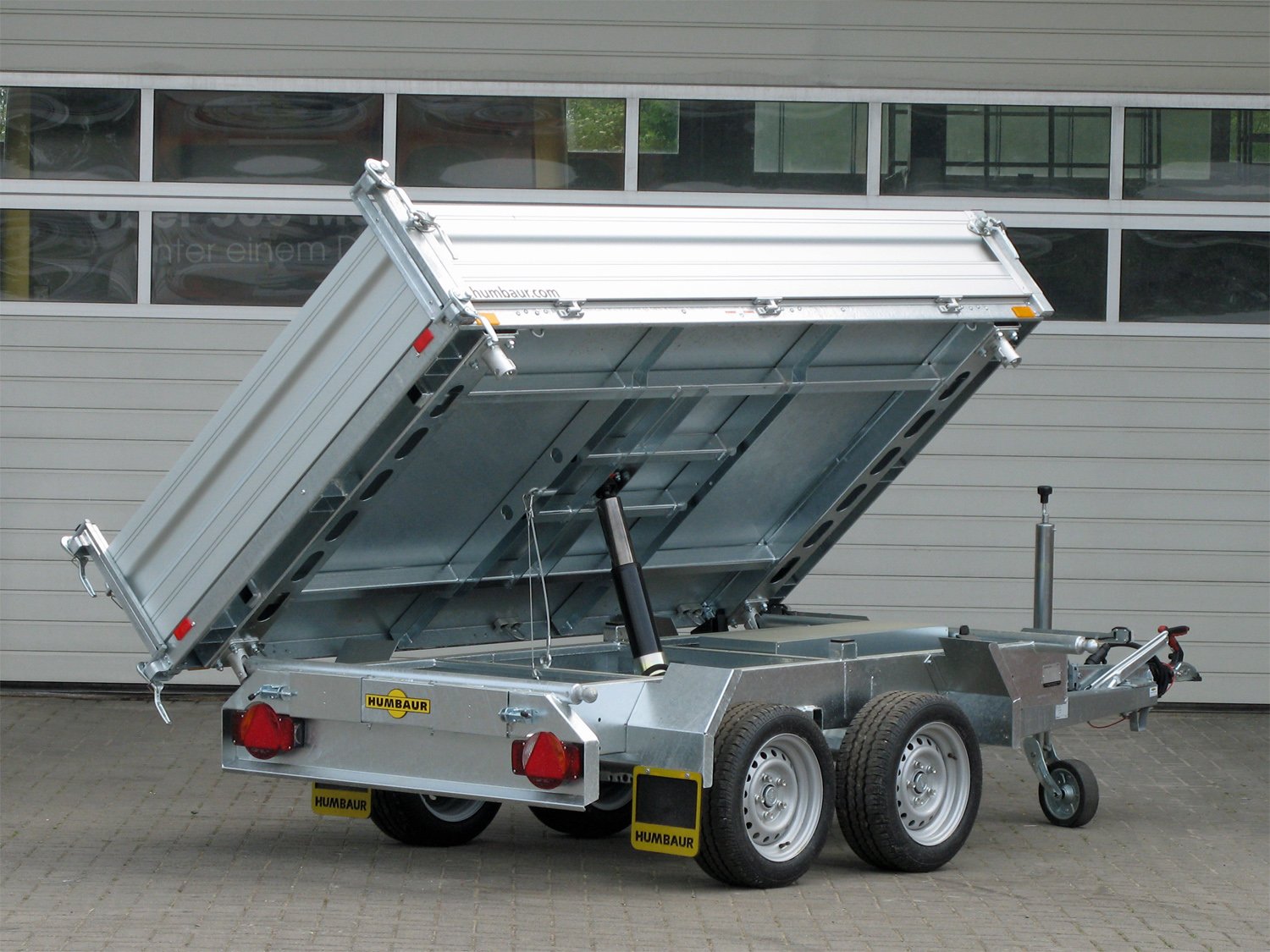 Remorque benne 3 côtés Humbaur HTK 2700.27 ALU avec pompe électrique