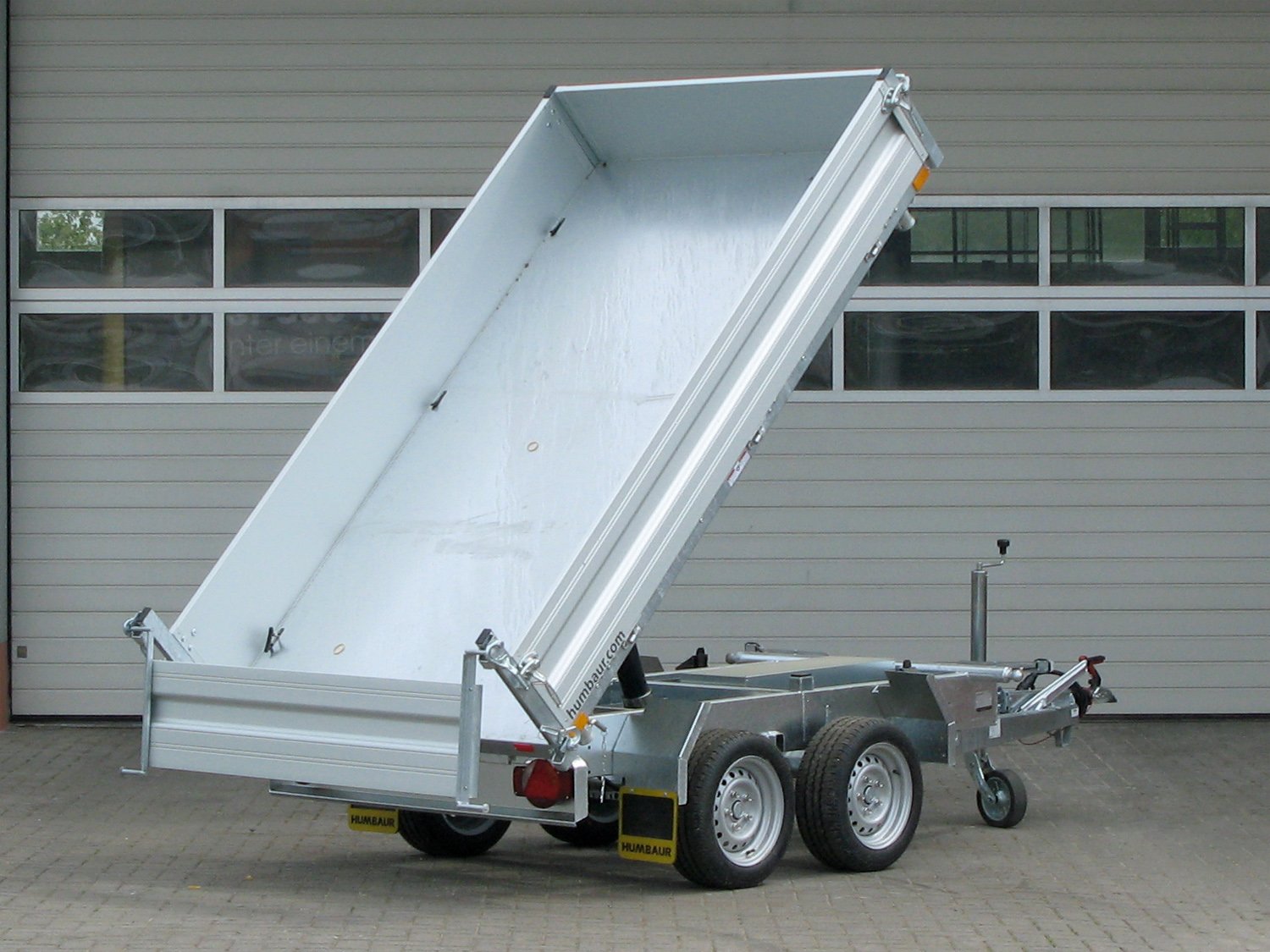 Remorque benne 3 côtés Humbaur HTK 2700.27 ALU avec pompe électrique