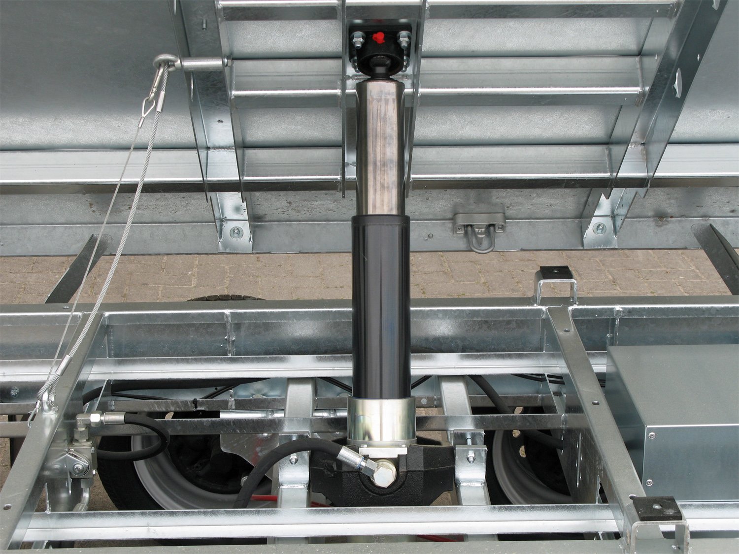 Remorque benne 3 côtés Humbaur HTK 2700.27 ALU avec pompe électrique