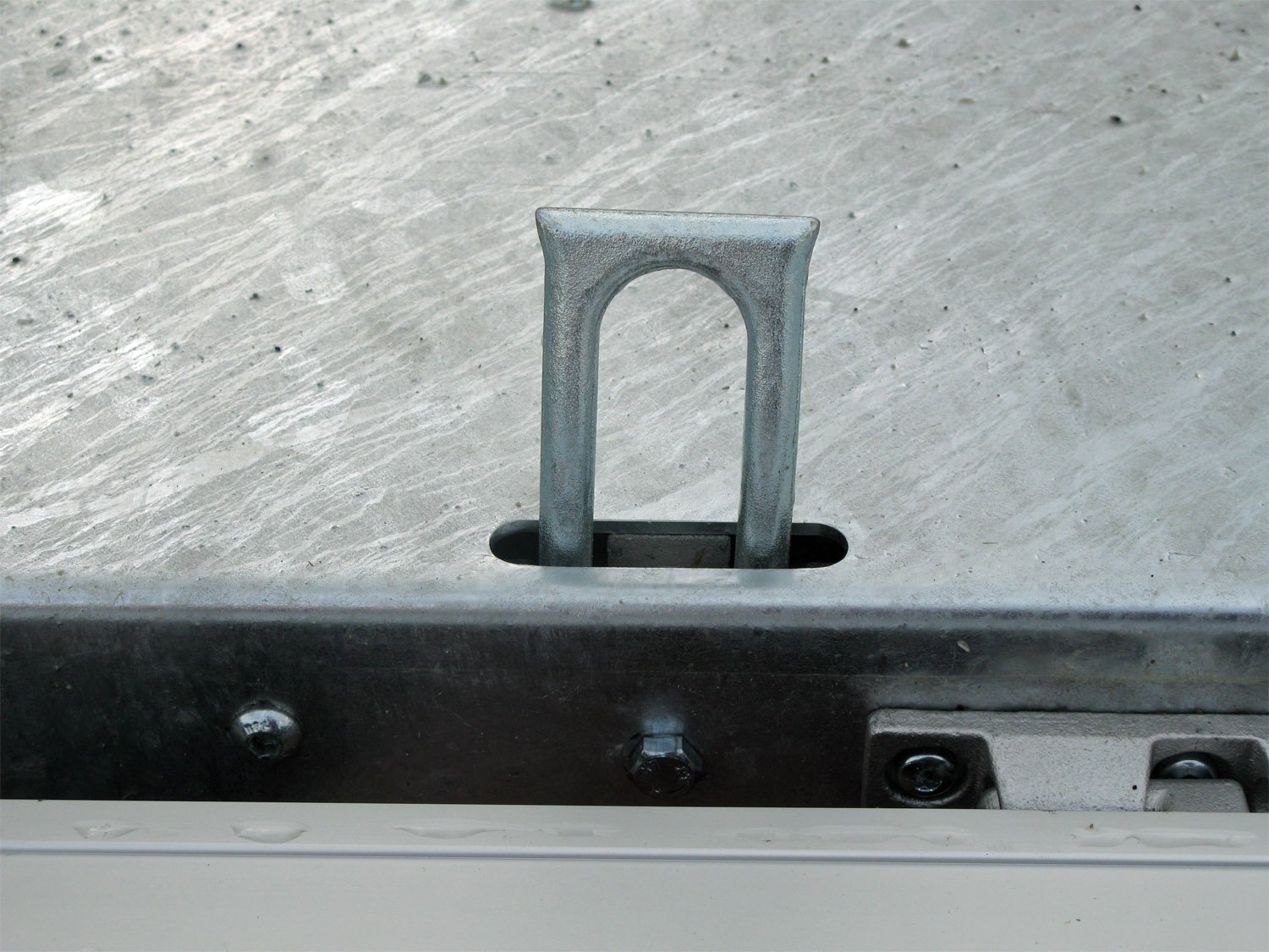 Remorque tribenne Humbaur HTK 3000.37 ALU avec pompe électrique