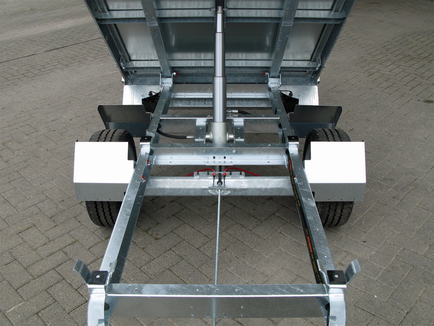Remorque benne arrière Humbaur HUK 152314 avec rehausse grillagée et FLEXePump