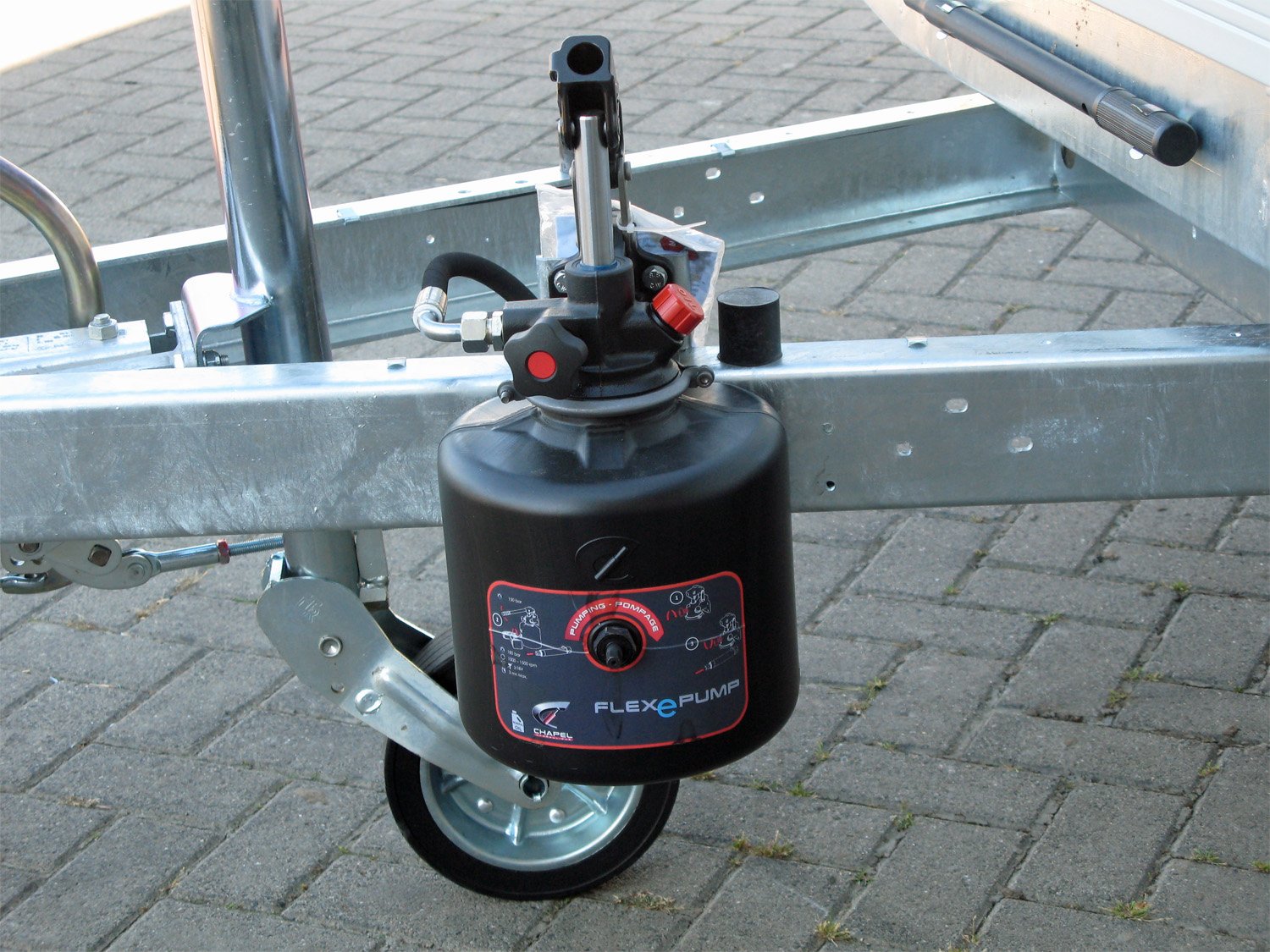 Remorque benne arrière Humbaur HUK 272715 avec pompe manuelle et FLEXePump