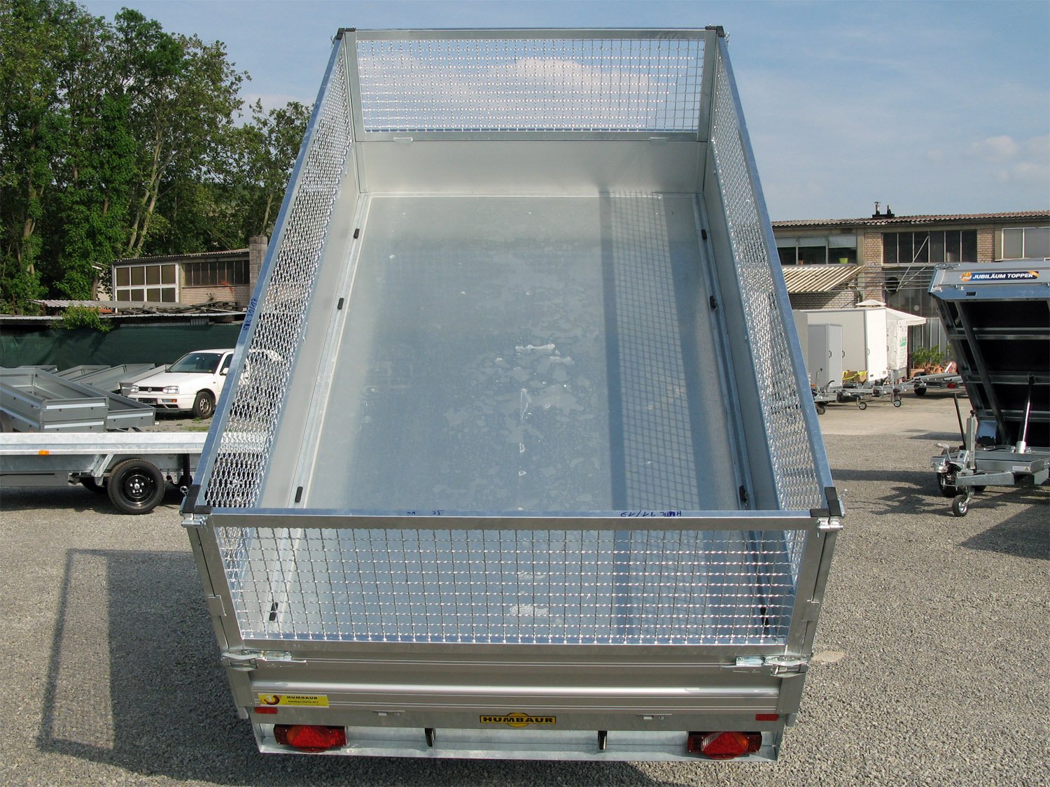 Remorque benne arrière Humbaur HUK 273117 avec pompe électrique et rehausse grillagée
