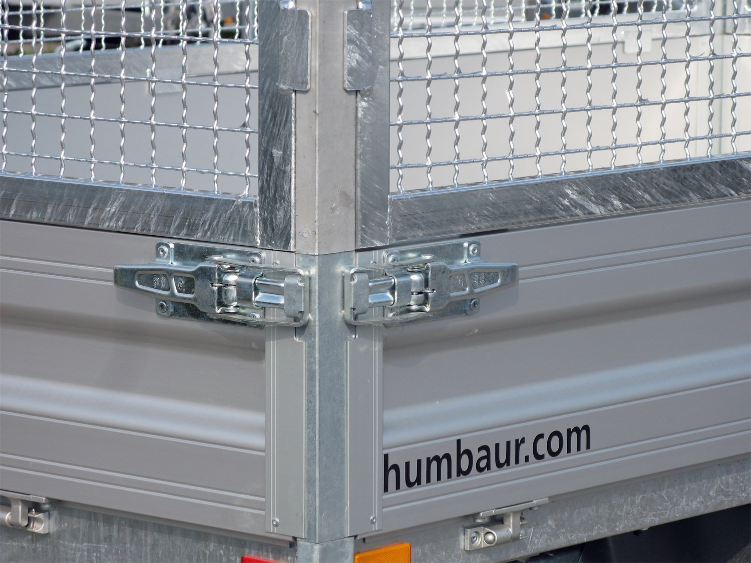 Remorque benne arrière Humbaur HUK 273117 avec pompe électrique et rehausse grillagée