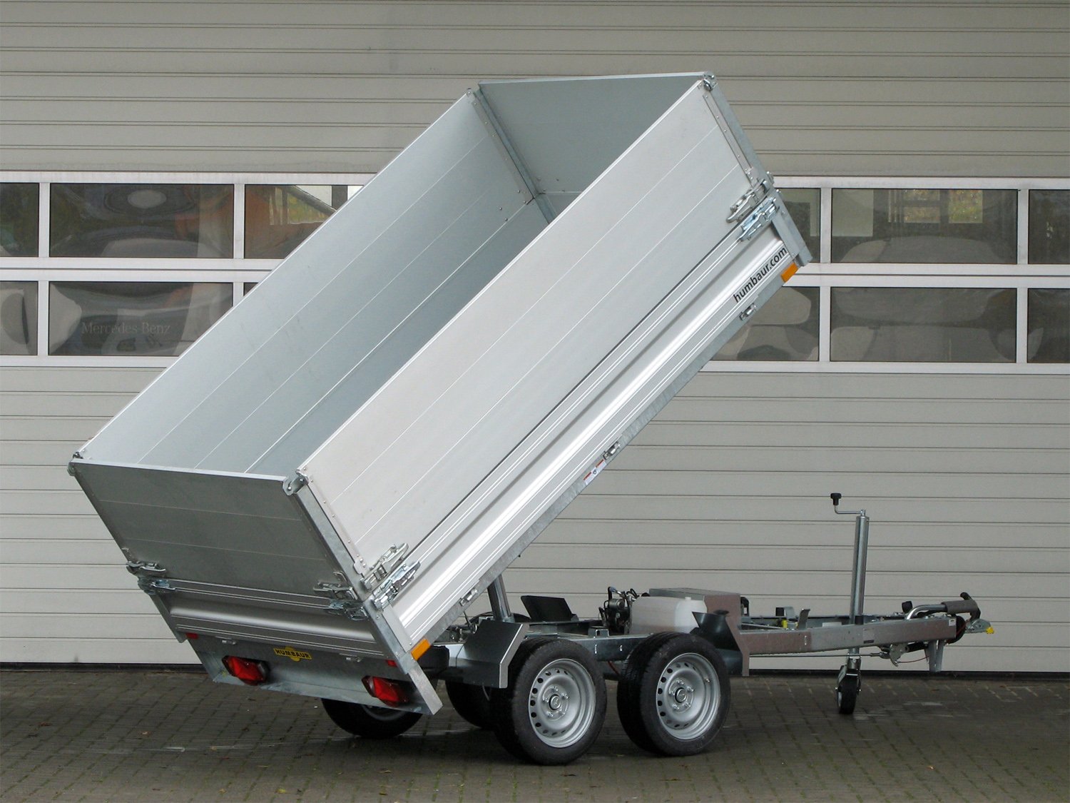Remorque benne arrière Humbaur HUK 303117 aluminium avec pompe électrique et rehausse 350 mm