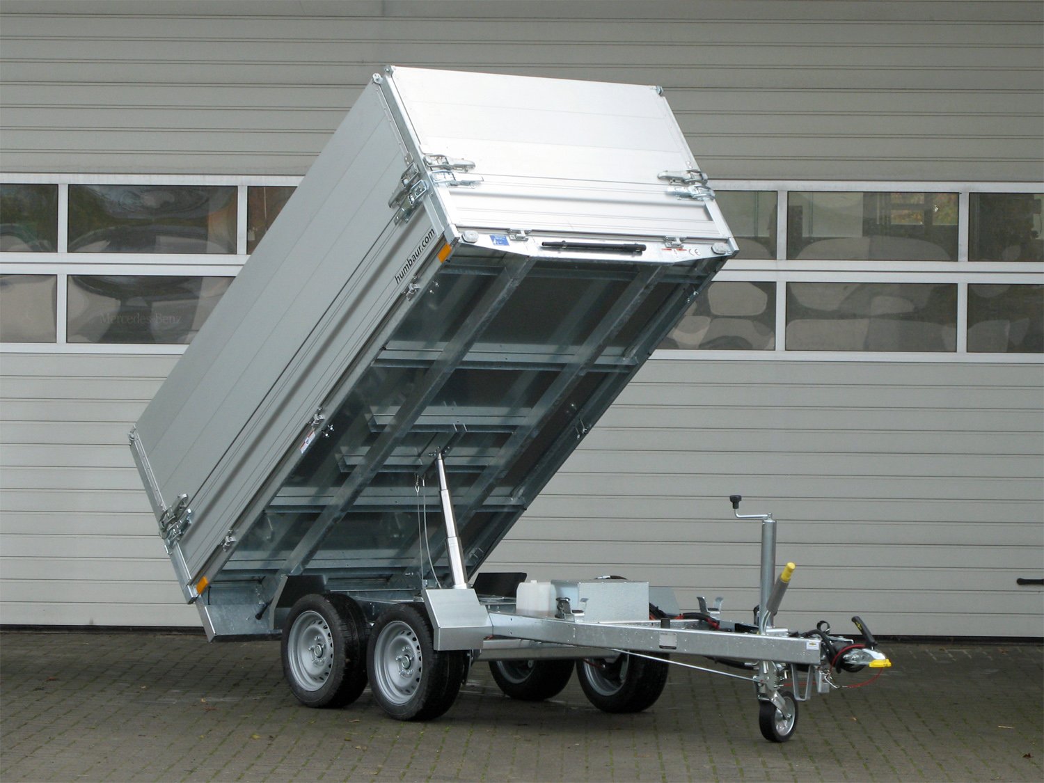Remorque benne arrière Humbaur HUK 303117 aluminium avec pompe électrique et rehausse 350 mm