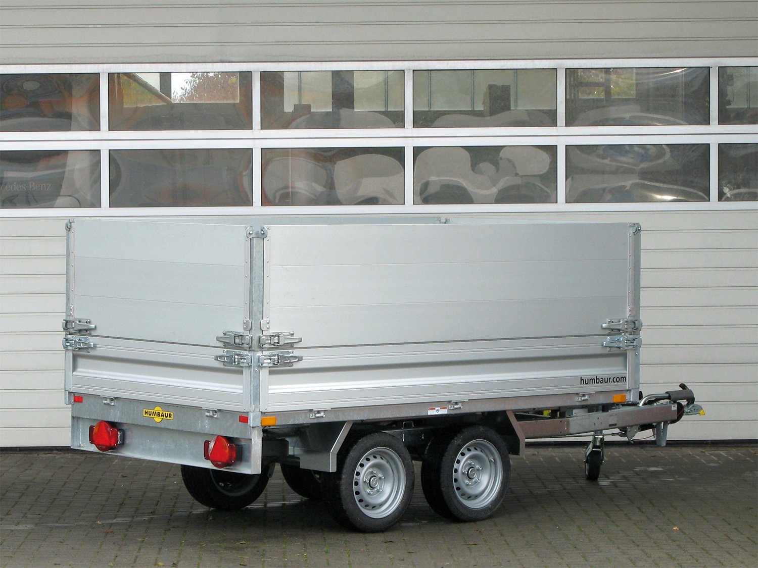 Remorque benne arrière Humbaur HUK 303117 aluminium avec pompe électrique et rehausse 350 mm