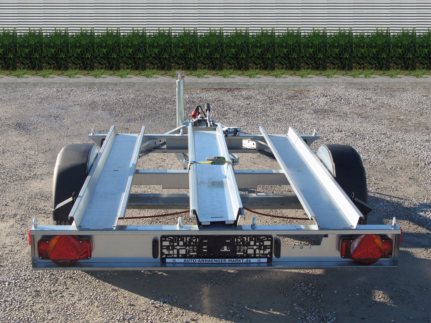 Remorque porte-motos HUMBAUR HM102113 3 rails
