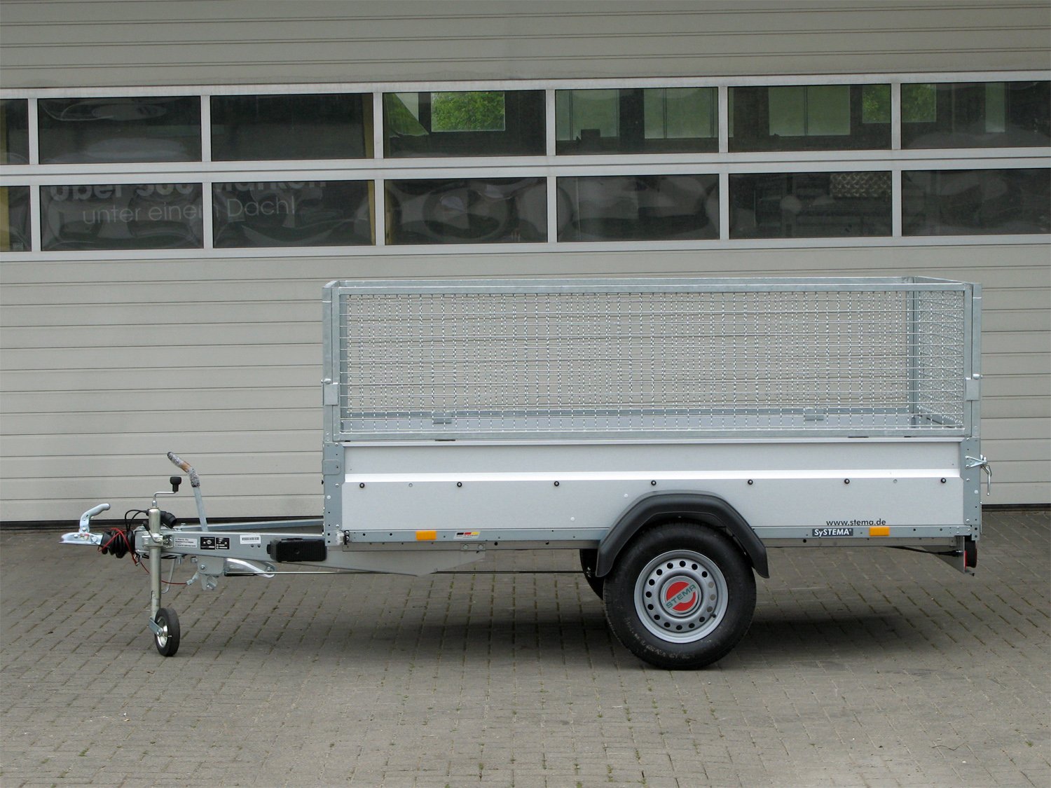 Remorque STEMA STL 1300 O2 13-25-13.1 COC avec rehausse grillagée 600 mm