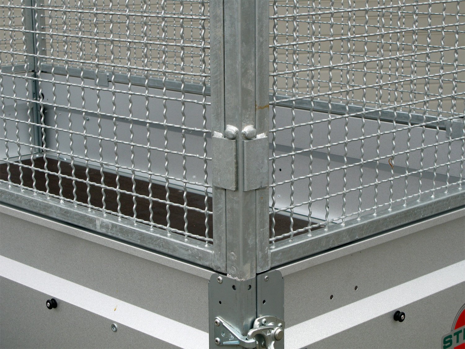 Remorque STEMA STL 1300 O2 13-25-13.1 COC avec rehausse grillagée 600 mm