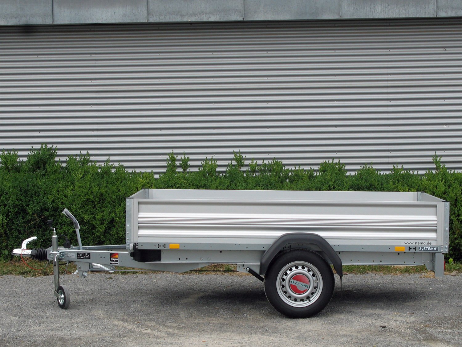 Remorque utilitaire STEMA ST O1 7.5-21-13.1 ridelles aluminium