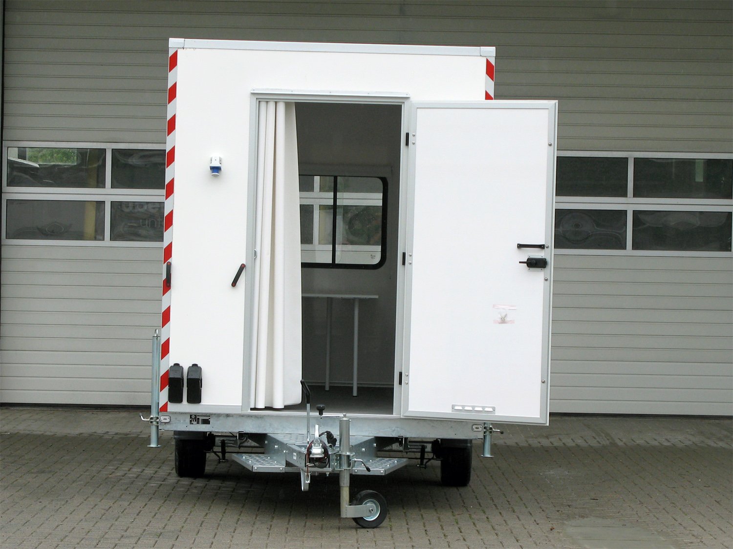 Remorque base-vie de chantier STEMA P-BOX SHBK O2 13-30-20.1 P23