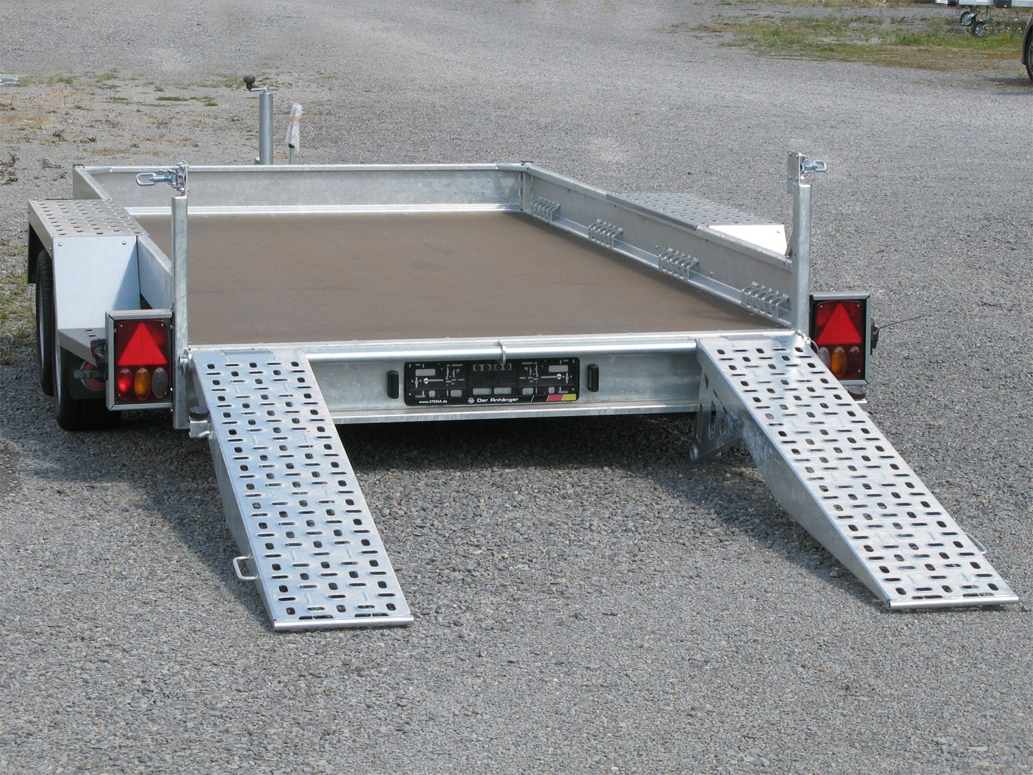 Remorque porte-engins STEMA BMAT O2 35-40-18.2 avec rampes acier
