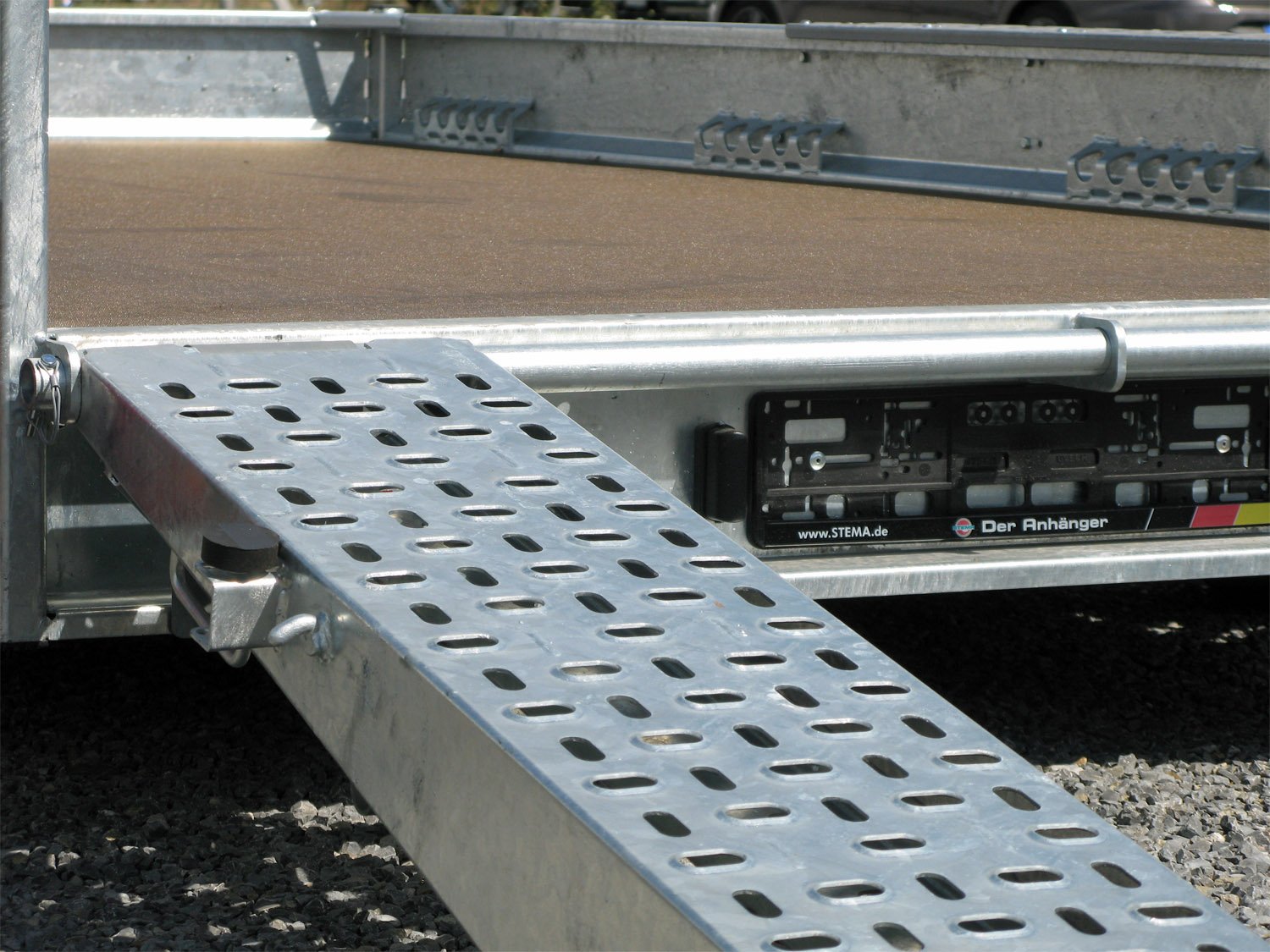 Remorque porte-engins STEMA BMAT O2 35-30-16.2 charge utile 2800 kg
