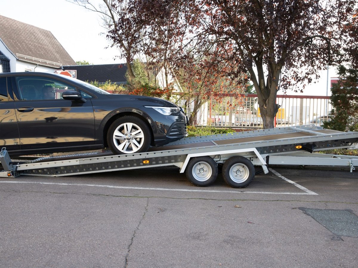 Remorque porte-voiture STEMA ATH 27-49-21.2 ATOUR Grande 2 700 kg