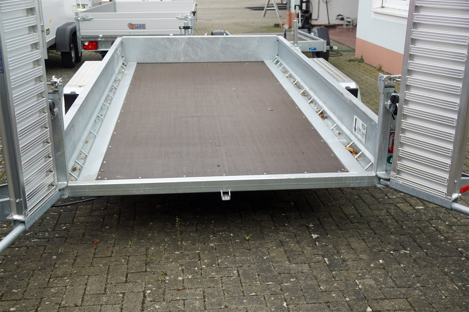 Remorque porte-engins Unsinn UB 3618-35-14 avec rampes rabattables