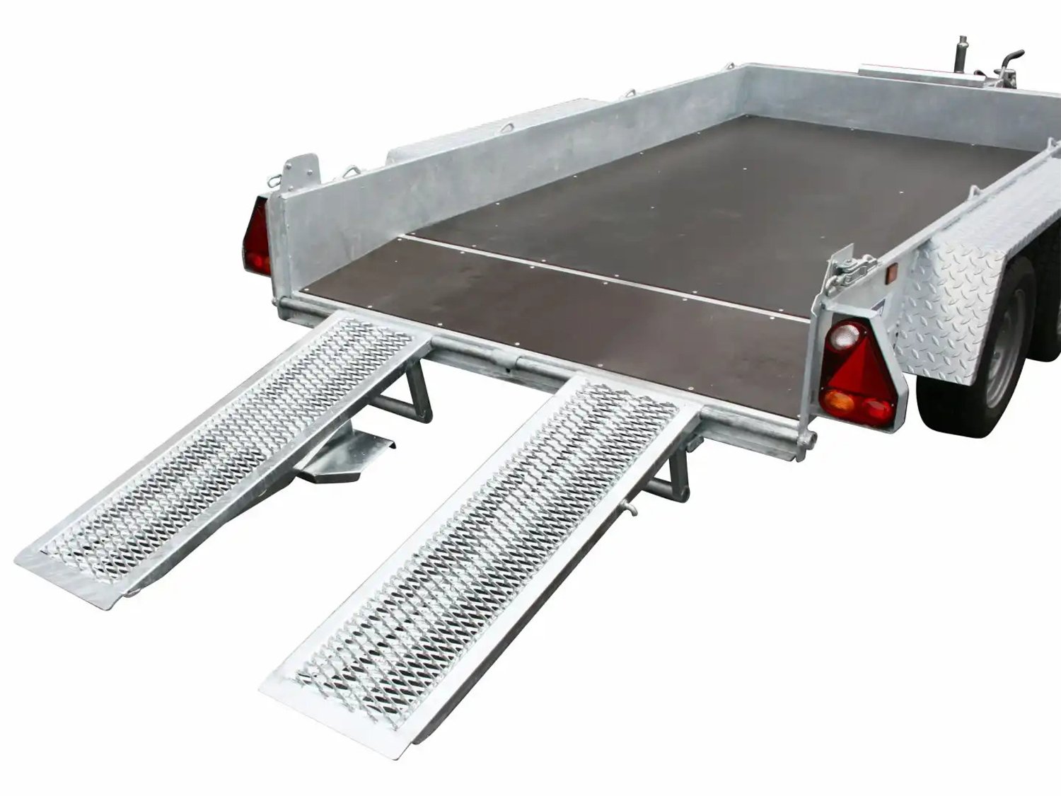 Remorque porte-engins Variant 2716 B3 avec suspension parabolique et hauteur de chargement 29 cm