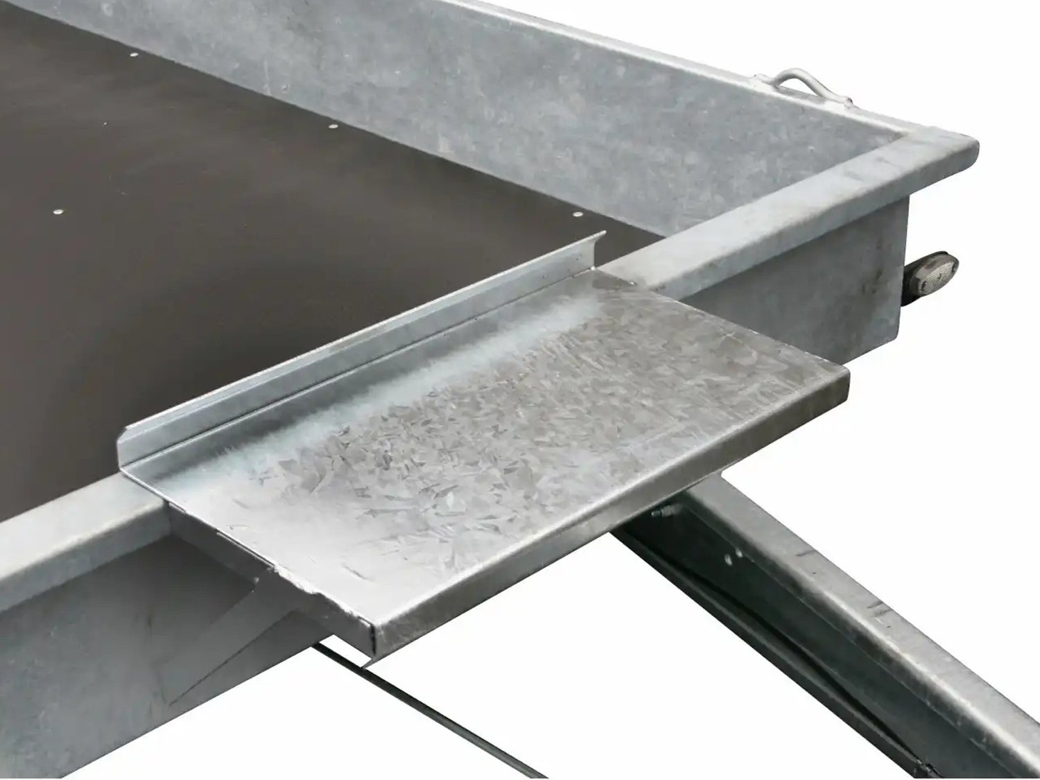 Remorque porte-engins Variant 2716 B3 avec suspension parabolique et hauteur de chargement 29 cm